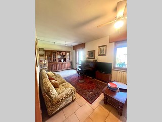 Appartamento in Vendita a Barga, 145'000&euro;, 100 m²