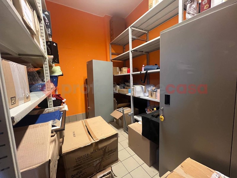 Box in Vendita a Taranto, 42'500€, 57 m²