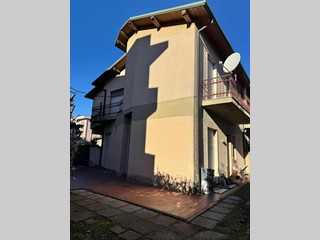 Casa Indipendente in Vendita a Viareggio, zona Ex Campo d'Aviazione, 360'000€, 130 m²