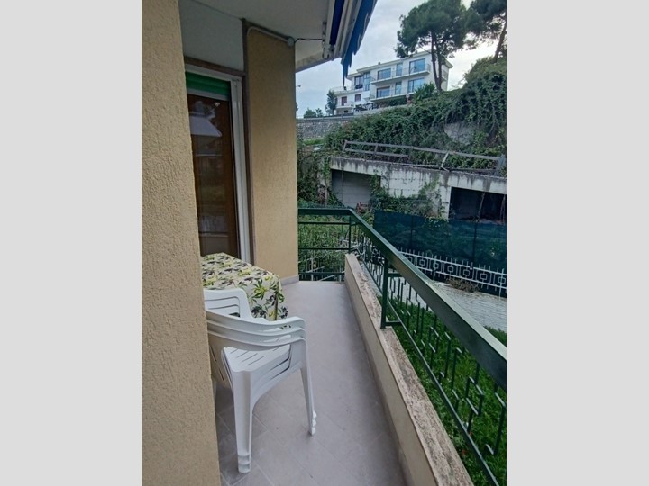 Bilocale in Vendita a Sanremo, 135'000&euro;, 40 m², arredato