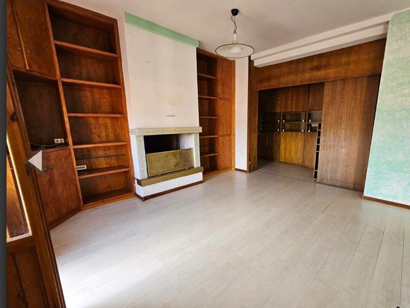 Appartamento in Vendita a Poggibonsi, 180'000€, 131 m²