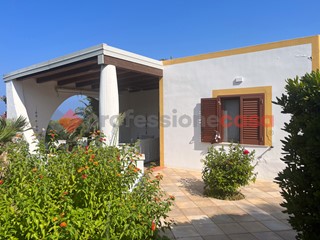 Villa in Vendita a Lipari, 280'000€, 85 m²