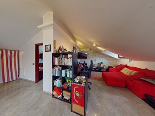 Attico in Vendita a Giugliano in Campania, 102'000€, 60 m²