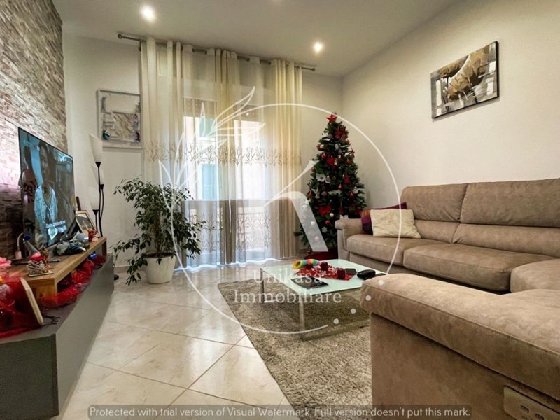 Appartamento in Vendita a Vado Ligure, 285'000€, 110 m²