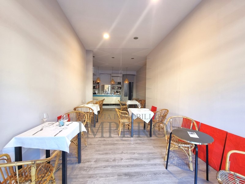 Attività commerciale in Vendita a Ventimiglia, zona Centro, 60'000€, 50 m²