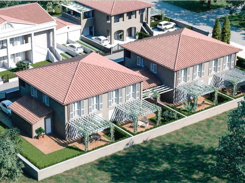 Villa bifamiliare in Vendita a Pontedera, 570'000€, 180 m², con Box