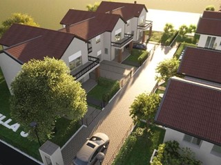 Villa in Vendita a Morimondo, 445'000€, 270 m²