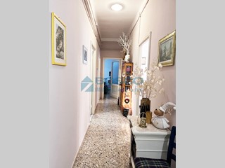 Appartamento in Vendita a La Spezia, zona Centro, 255'000€, 110 m²