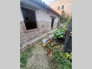 Casa Indipendente in Vendita a Pisa, 170'000€, 65 m²