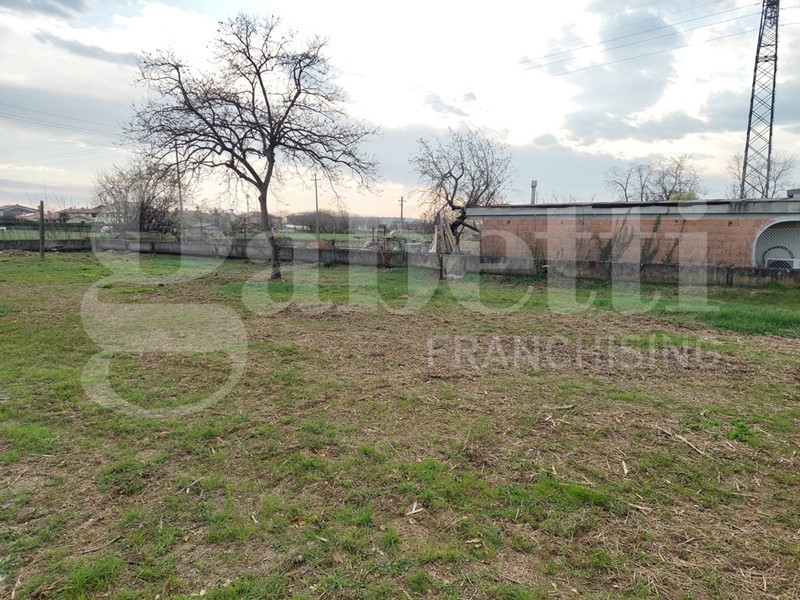 Terreno edificabile in Vendita a Paese, 270'000€, 3400 m²