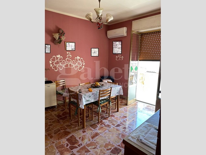 Casa Indipendente in Vendita a Noto, 180'000€, 370 m²