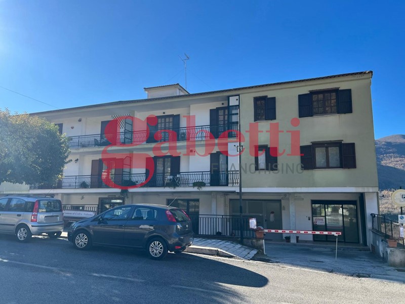 Negozio in Vendita a Colli a Volturno, 65'000€, 71 m²