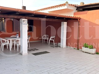 Trilocale in Vendita a Santa Teresa Gallura, 175'000€, 80 m², arredato