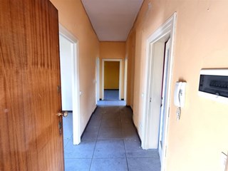 Trilocale in Vendita a Parma, 175'000€, 110 m²