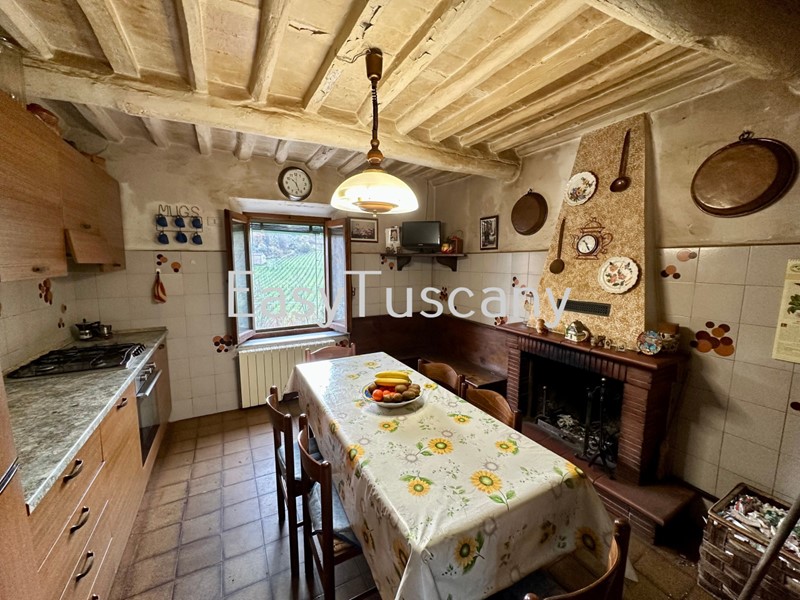 Casa Indipendente in Vendita a Lucca, 380'000€, 200 m²
