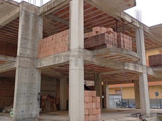 Casa Indipendente in Vendita a Recale, 160'000€, 300 m²