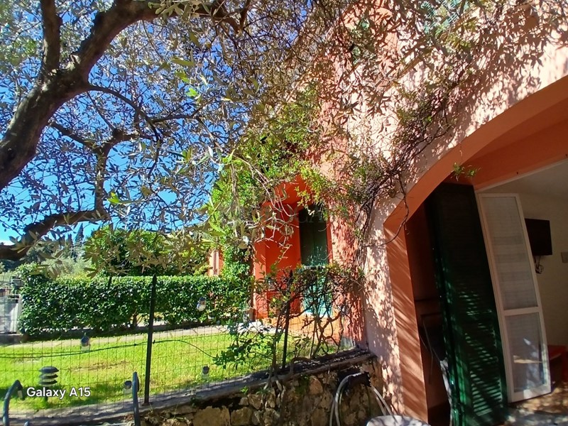 Bilocale in Vendita a Lerici, zona Lerici - Collina, 260'000&euro;, 55 m², arredato, con Box