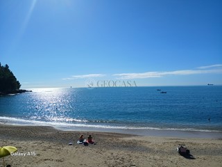 Bilocale in Vendita a Lerici, zona Lerici - Collina, 260'000&euro;, 55 m², arredato, con Box