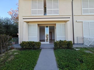 Quadrilocale in Vendita a Ponsacco, 159'000€, 79 m², con Box