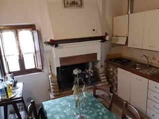 Trilocale in Affitto a Crespina Lorenzana, 650€, 65 m², arredato