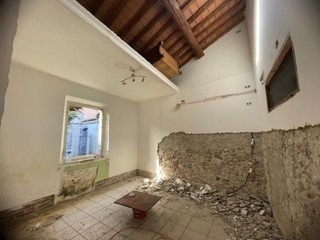Casa Indipendente in Vendita a Pisa, 185'000€, 70 m²