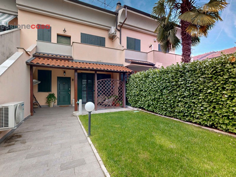 Trilocale in Vendita a Masate, 218'000€, 90 m², arredato