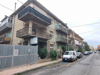 Quadrilocale in Vendita a San Filippo del Mela, 90'000&euro;, 153 m²