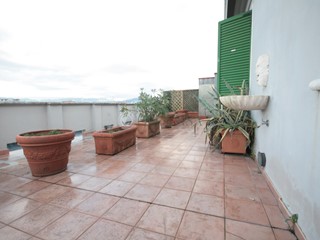 Appartamento in Vendita a La Spezia, zona Centro cittÃ, 500'000€, 190 m²
