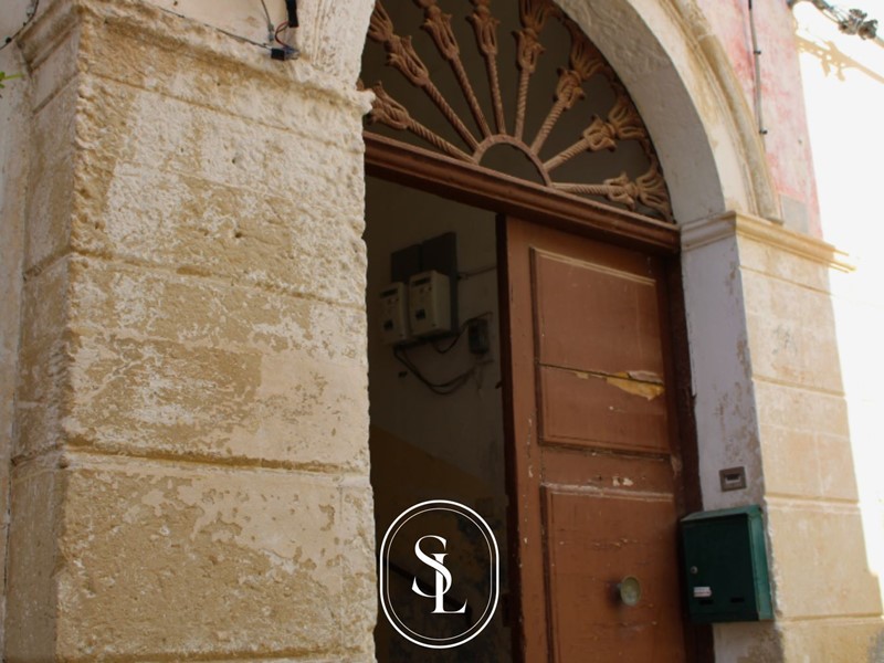 Appartamento in Vendita a Nardò, zona Centro Storico, 328'000€, 175 m²