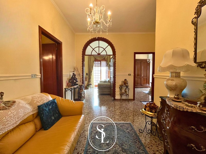 Appartamento in Vendita a Nardò, 90'000€, 121 m²