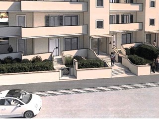 Quadrilocale in Vendita a Capraia e Limite, 330'000€, 80 m², con Box
