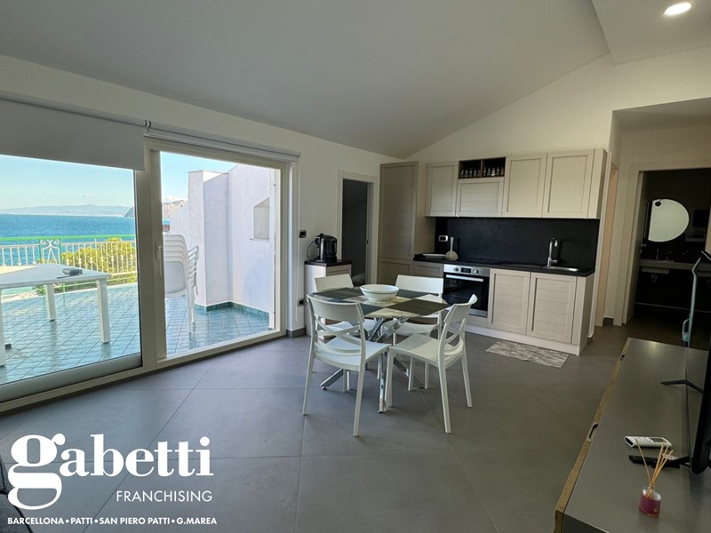 Attico in Vendita a Patti, 170 m², arredato