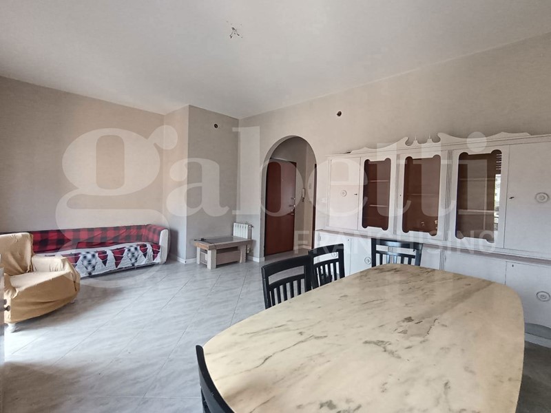 Quadrilocale in Vendita a Siracusa, 98'000&euro;, 132 m²