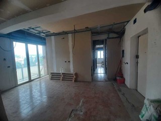 Appartamento in Vendita a Terni, 58'000€, 100 m²