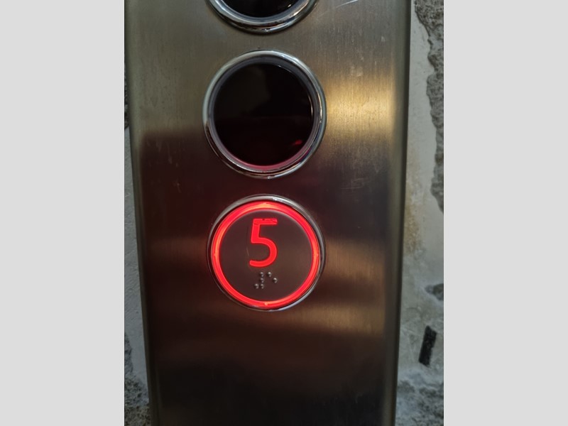 Appartamento in Vendita a Genova, zona Marassi, 106'000€, 83 m²