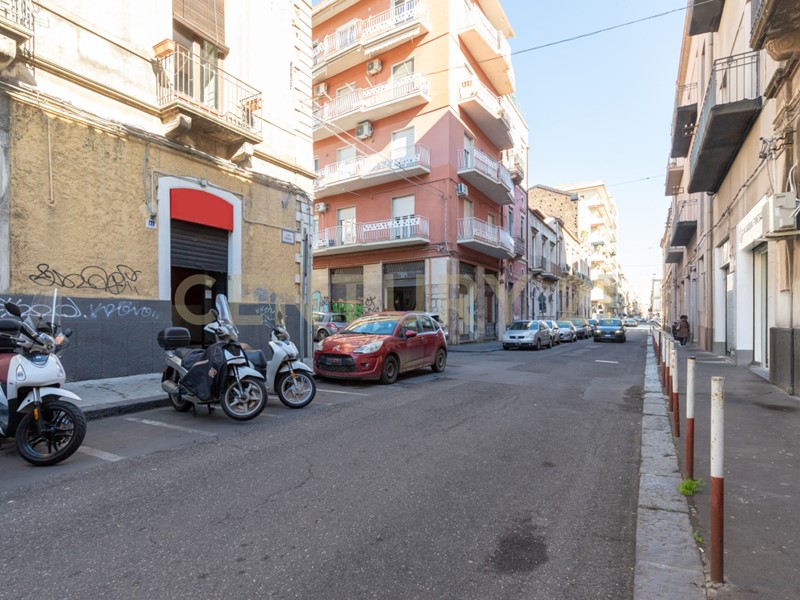 Attività commerciale in Vendita a Catania, 72'000&euro;, 76 m²
