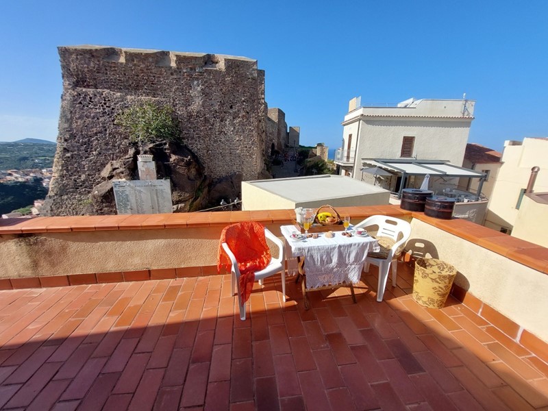 Appartamento in Vendita a Castelsardo, 499'000€, 185 m²