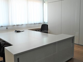 Ufficio in Affitto a Senigallia, zona Cesano, 390€, 26 m², arredato