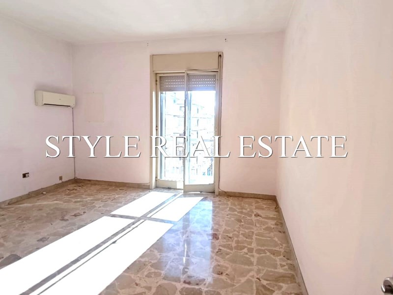 Trilocale in Vendita a Siracusa, zona Zecchino, 75'000&euro;, 97 m²