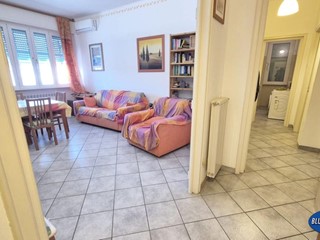 Quadrilocale in Vendita a Viareggio, 260'000&euro;, 90 m²