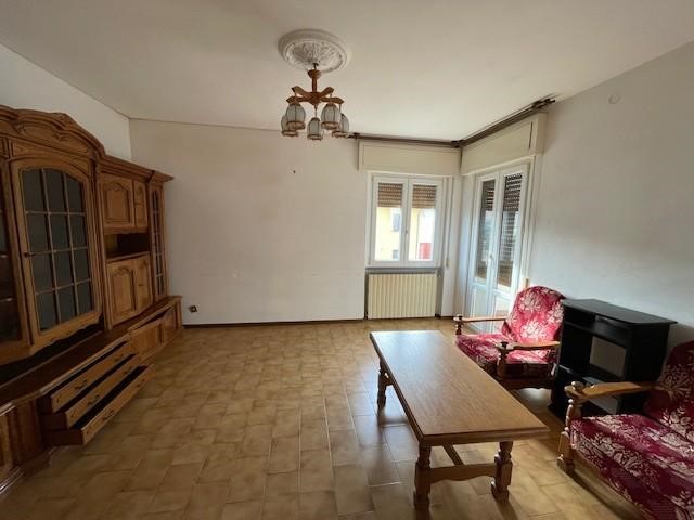 Appartamento in Vendita a Vecchiano, zona Nodica, 185'000€, 105 m², arredato, con Box
