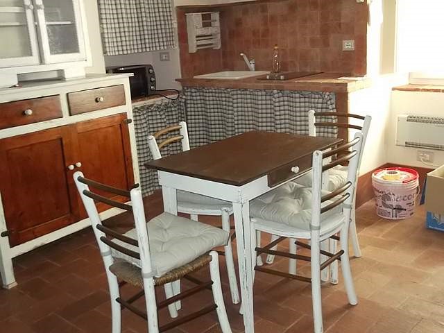 Bilocale in Vendita a Buti, 49'000€, 37 m², arredato