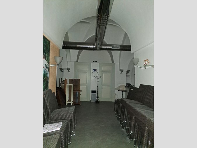 Negozio in Vendita a Oria, 175'000€, 190 m², arredato