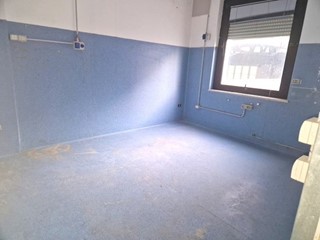 Ufficio in Affitto a Napoli, 600€, 70 m²
