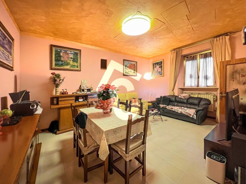 Casa Semi Indipendente in Vendita a Jesi, zona ZONA 2B, 110'000€, 85 m²