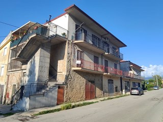 Magazzino in Vendita a Ascea, zona Ascea Marina , 59'000€, 40 m²