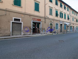 Immobile commerciale in Vendita a Livorno, 40'000&euro;, 49 m²