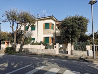 Quadrilocale in Affitto a San Vincenzo, 500€, 100 m², arredato