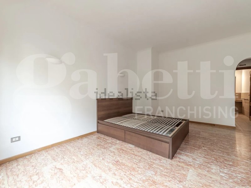 Trilocale in Vendita a Roma, 470'000€, 100 m², arredato