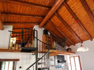 Trilocale in Vendita a Alta Valle Intelvi, 52'000€, 75 m², arredato